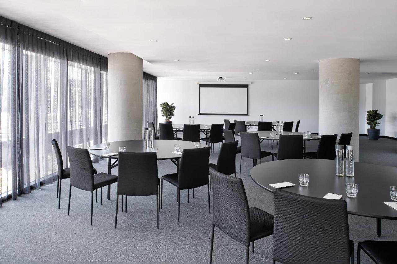 Midnight Hotel, Autograph Collection Κανμπέρα Εξωτερικό φωτογραφία The Boardroom at the National Portrait Gallery