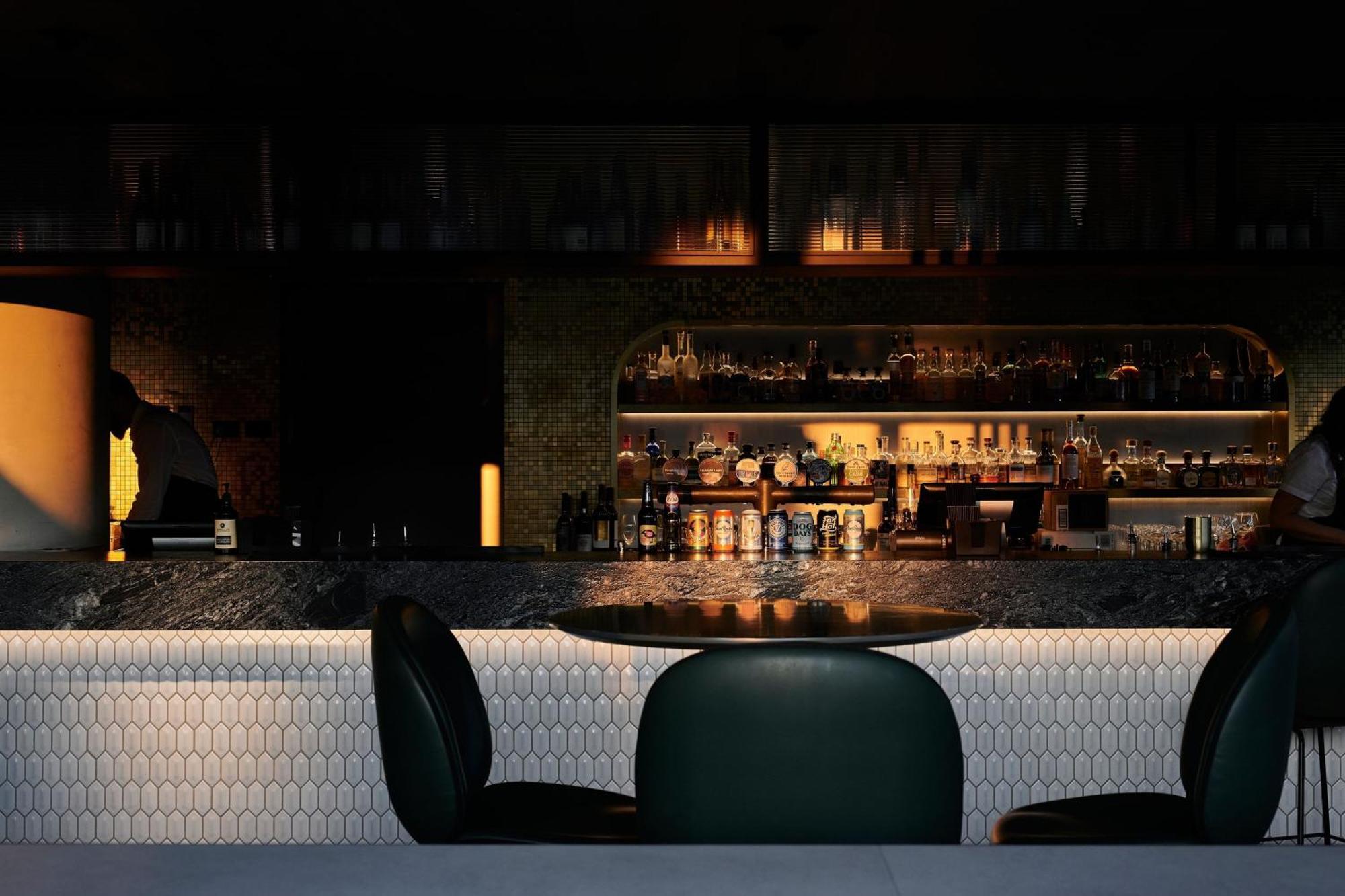 Midnight Hotel, Autograph Collection Κανμπέρα Εξωτερικό φωτογραφία The bar at the London Edition