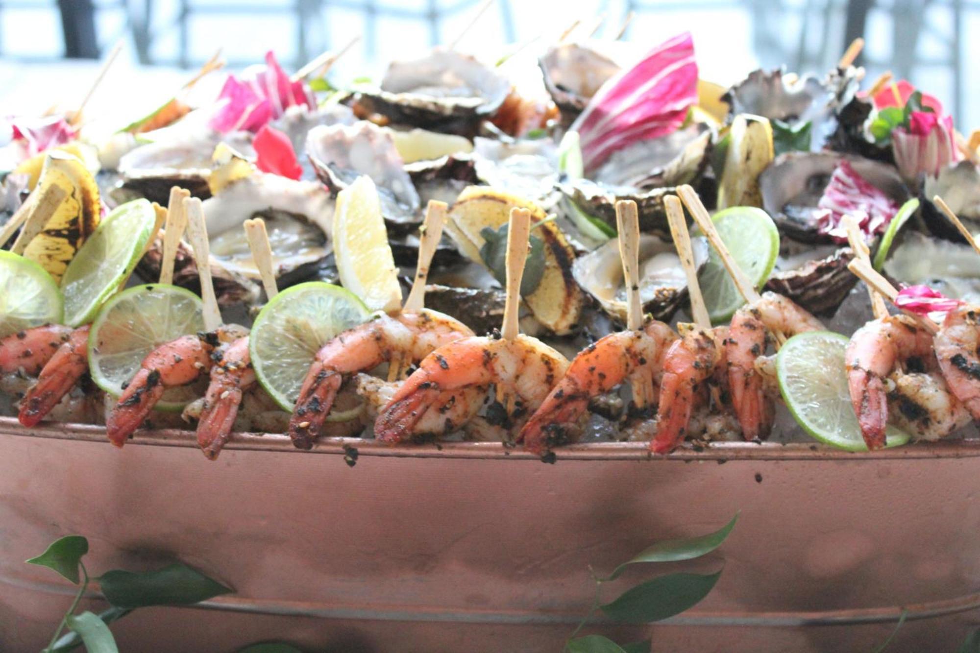 Midnight Hotel, Autograph Collection Κανμπέρα Εξωτερικό φωτογραφία Seafood cocktail