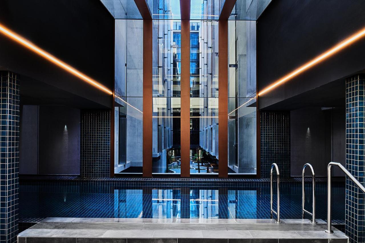 Midnight Hotel, Autograph Collection Κανμπέρα Εξωτερικό φωτογραφία The pool at The Standard East Village